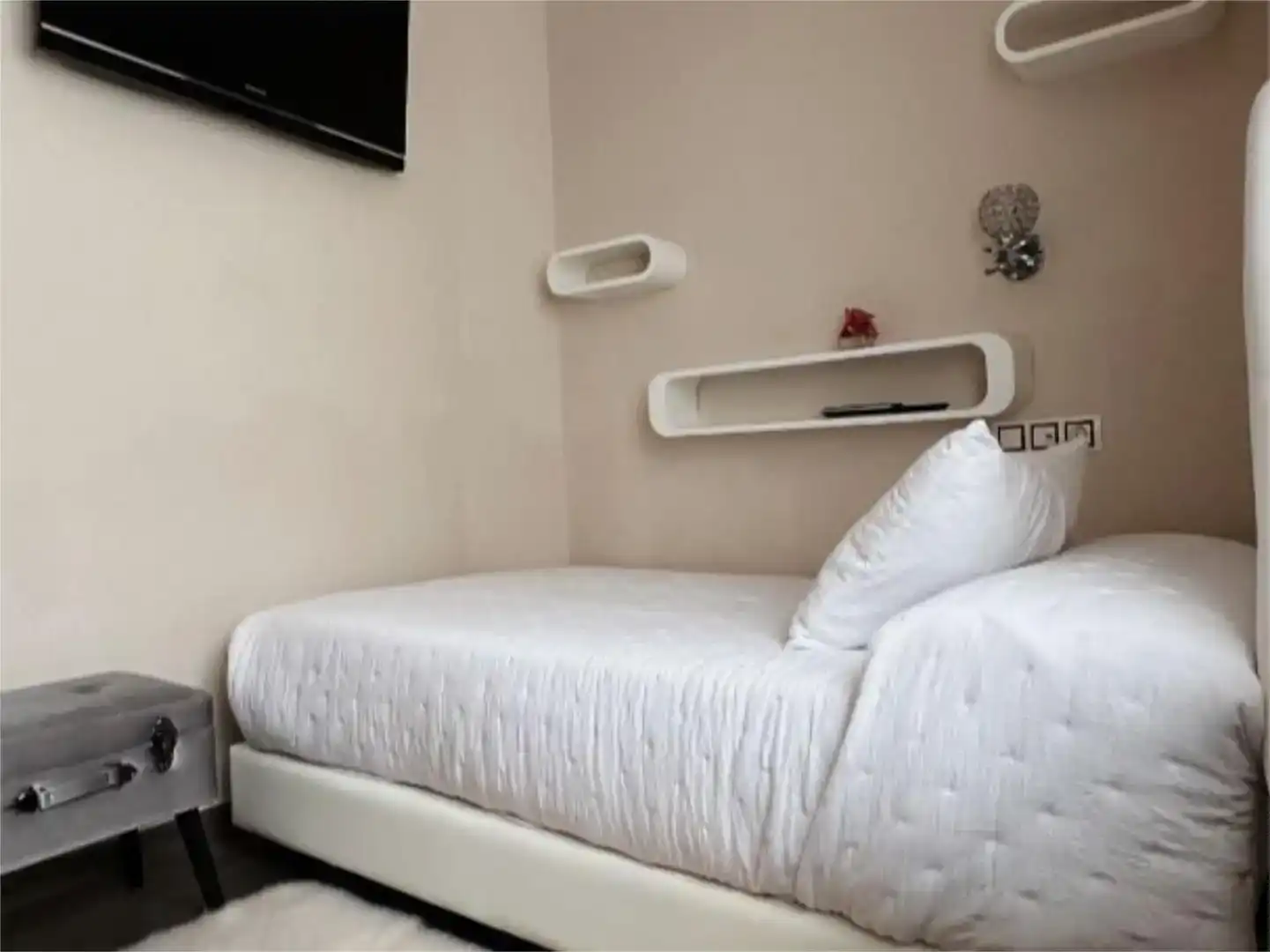 Schlafzimmer von Country house zur Miete in Viveiro mit Möbliert