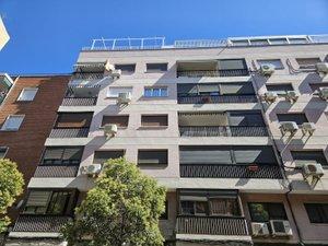 Exterior view of Flat for sale in  Madrid Capital  with Air Conditioner and Terrace