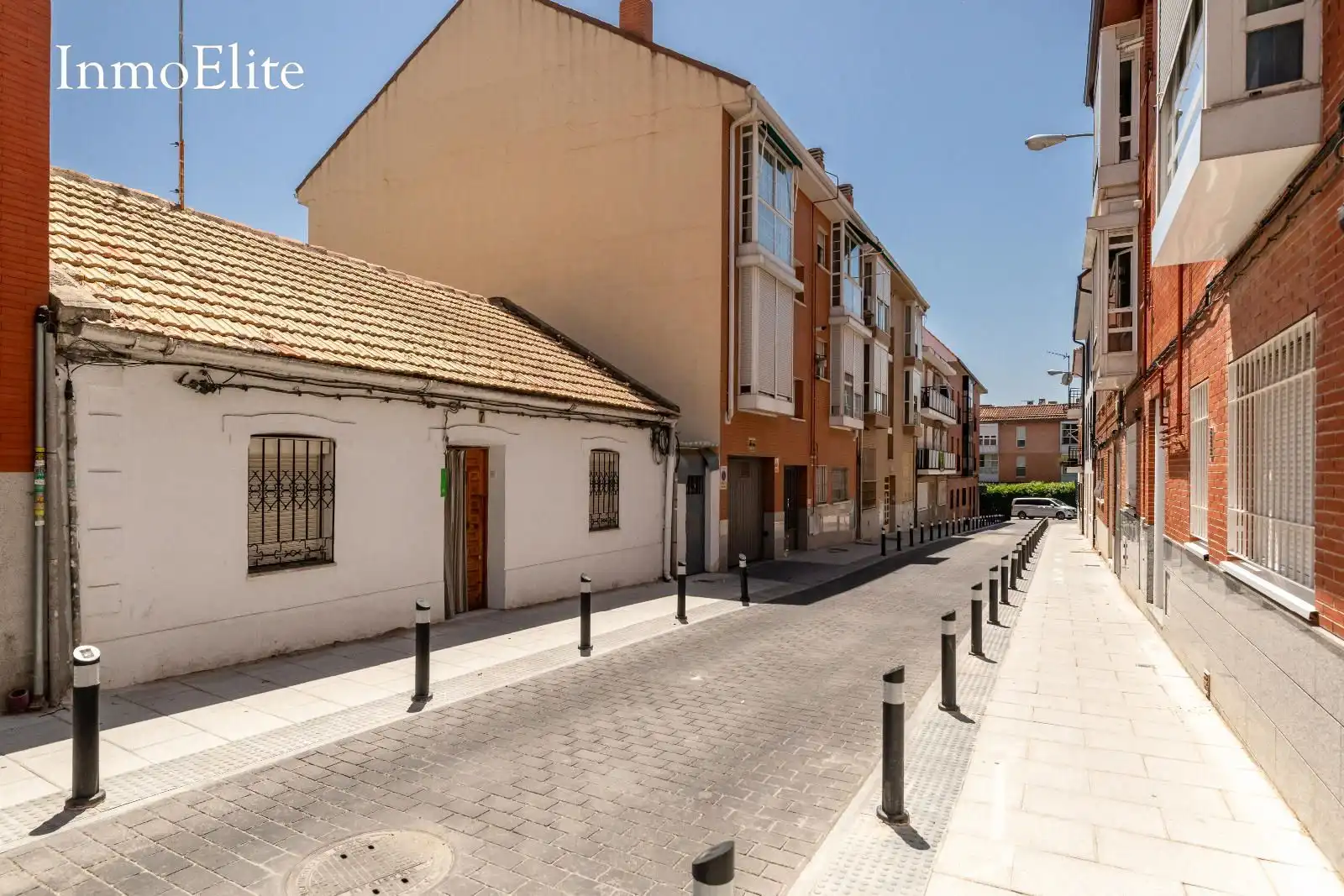Vista exterior de Piso en venta en Madrid con Calefacción, Trastero y Horno