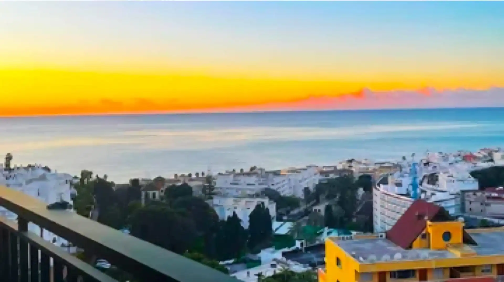 Außenansicht von Wohnung zum Verkauf in Torremolinos