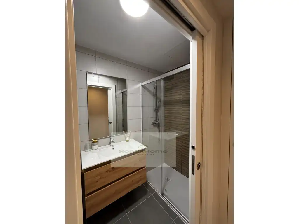 Wohnung zur Miete in Calle Emilio Prados, Los Rios
