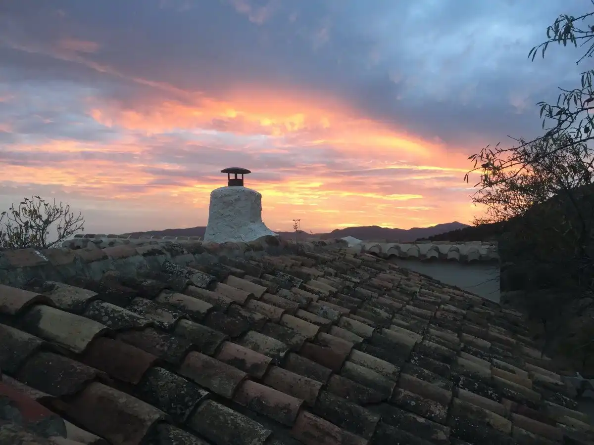 Vista exterior de Finca rústica en venda en Lecrín amb Aire condicionat i Calefacció