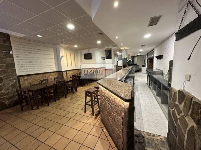 Local comercial en Venta en Oviedo - Calle vazquez de mella en Vallobín