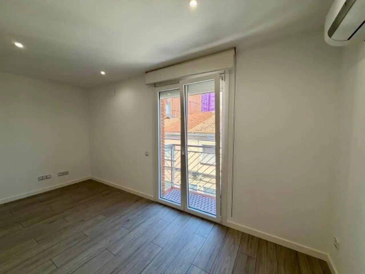 Habitación de Dúplex en venta en Sabadell con Aire acondicionado, Calefacción y Parquet