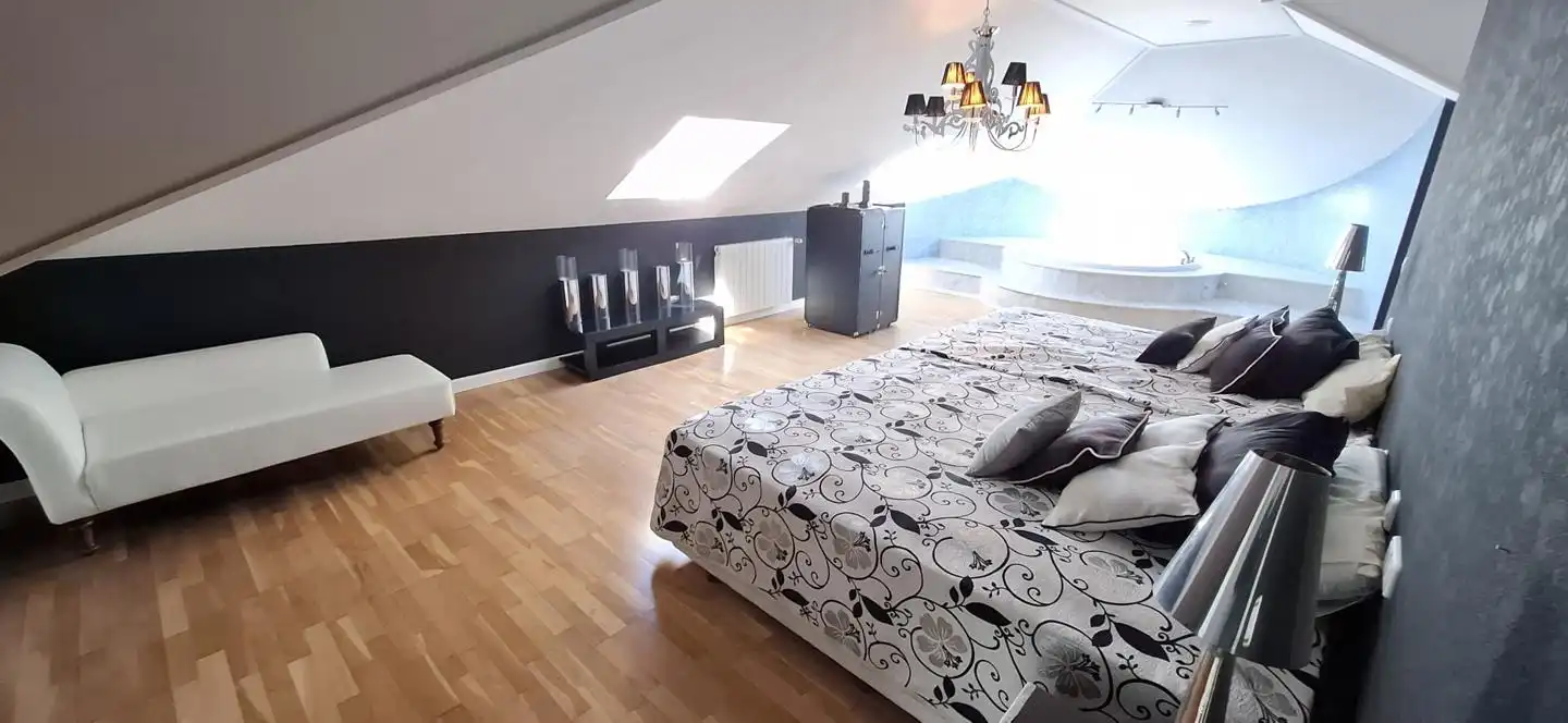 Bedroom of Houses for sale in Santa Cruz de Bezana  with Terrace, Sauna and Community pool