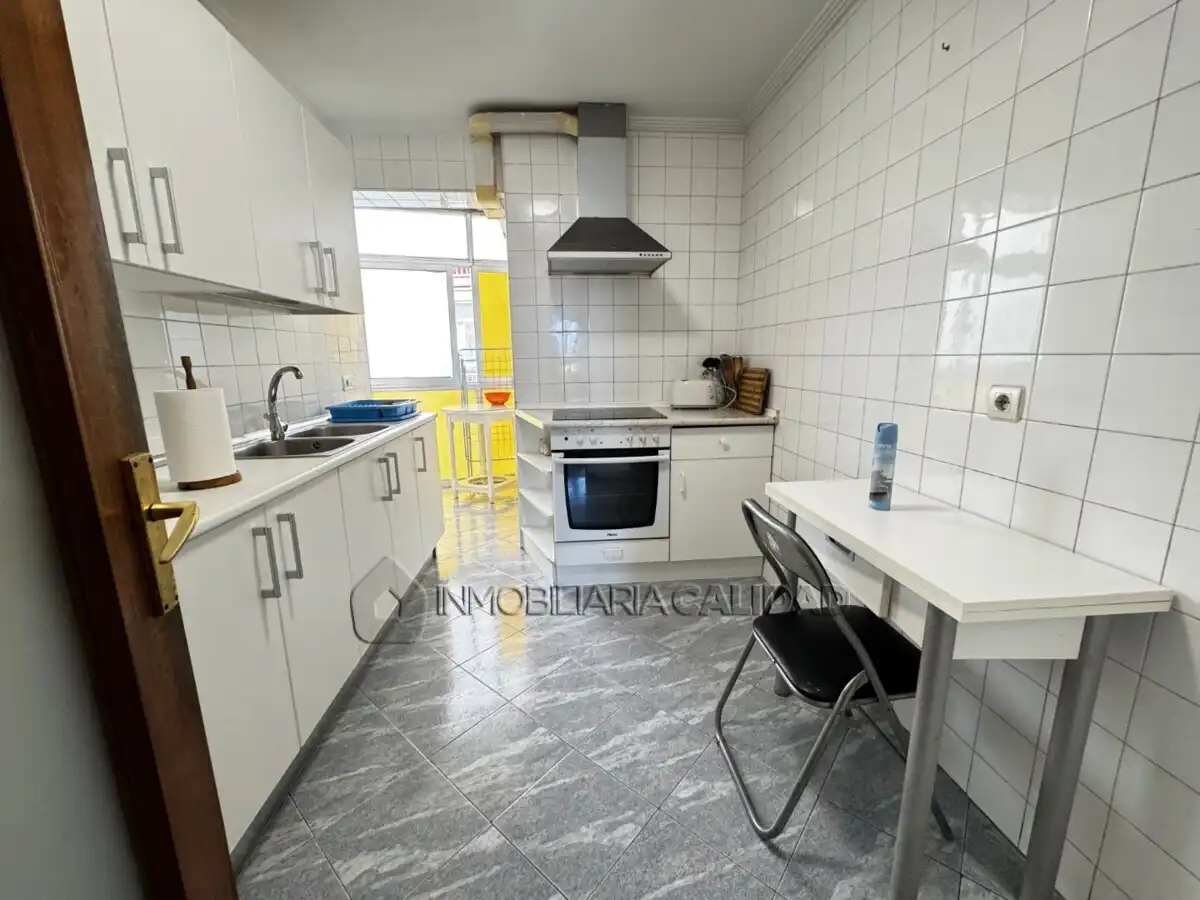 Kitchen of Flat for rent in Burgos  with Heating, Terrace and Furnished