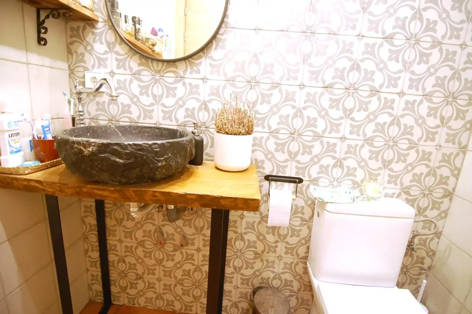 Badezimmer von Country house zum Verkauf in Vilassar de Dalt mit Terrasse