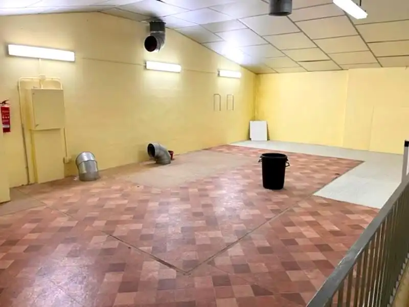 Fabrikhallen zum Verkauf in Zona Calvario