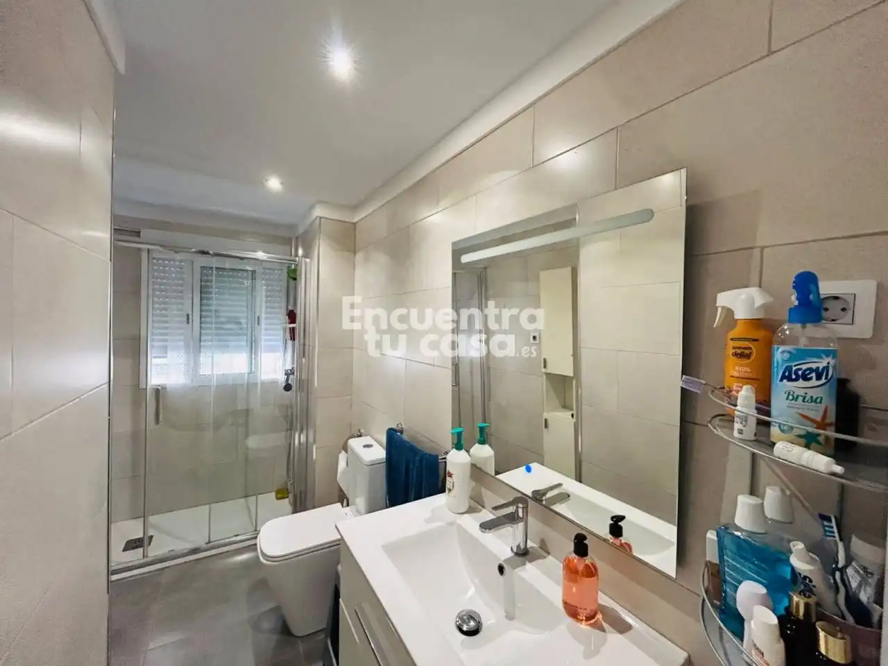Baño de Piso en venta en Alicante / Alacant con Balcón