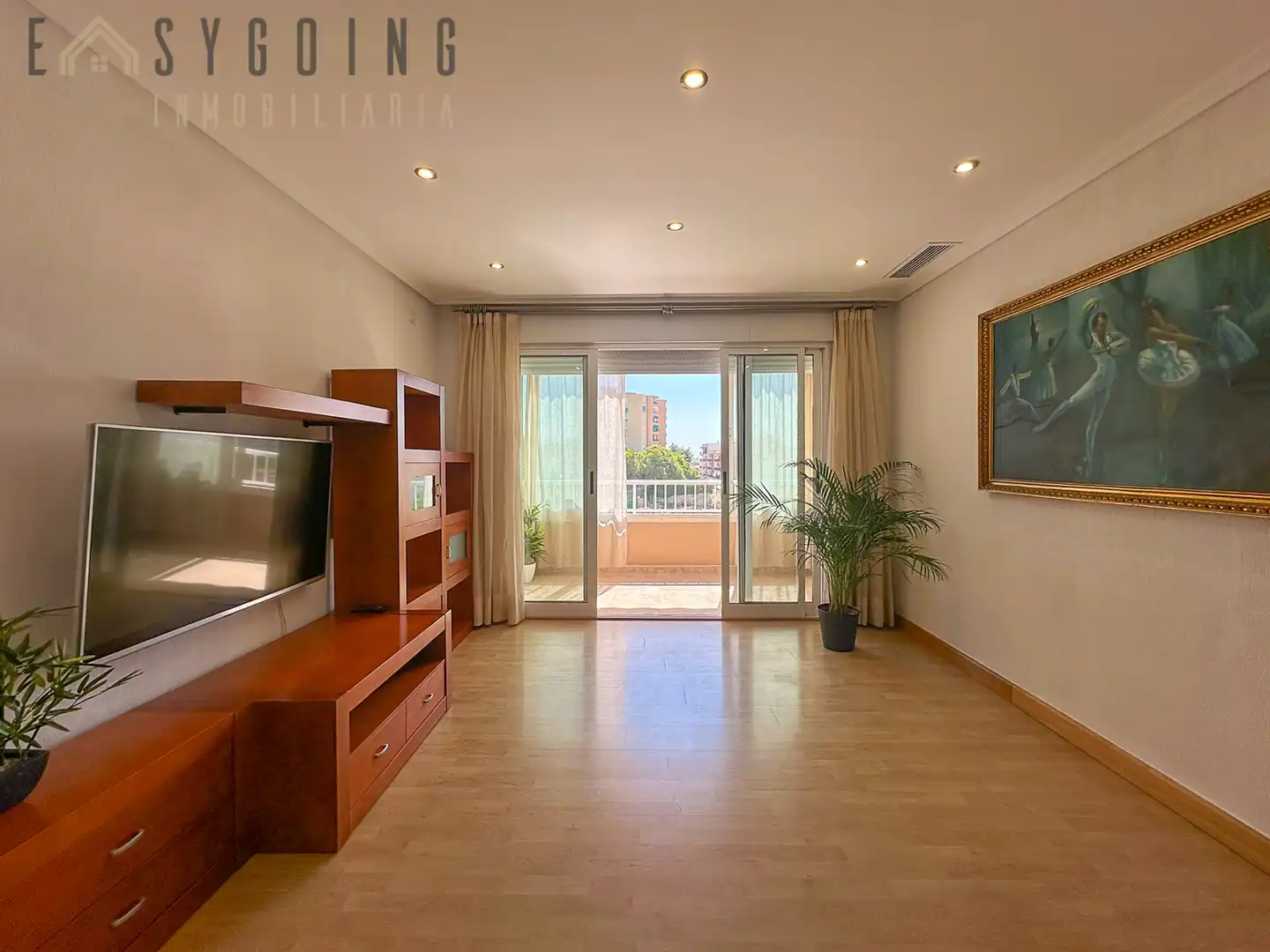 Piso con terraza en venta en Carrer Caritat 40, imagen 4
