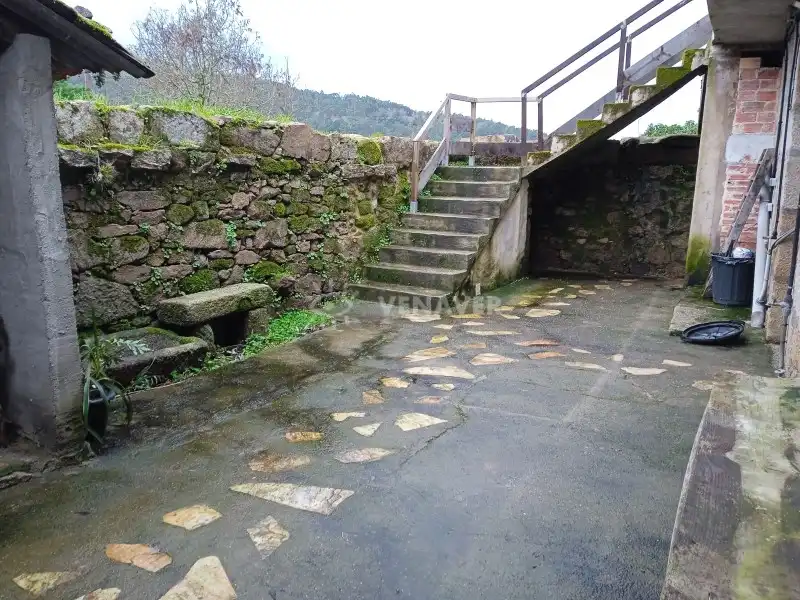 Einfamilien-Reihenhaus zum Verkauf in Toén