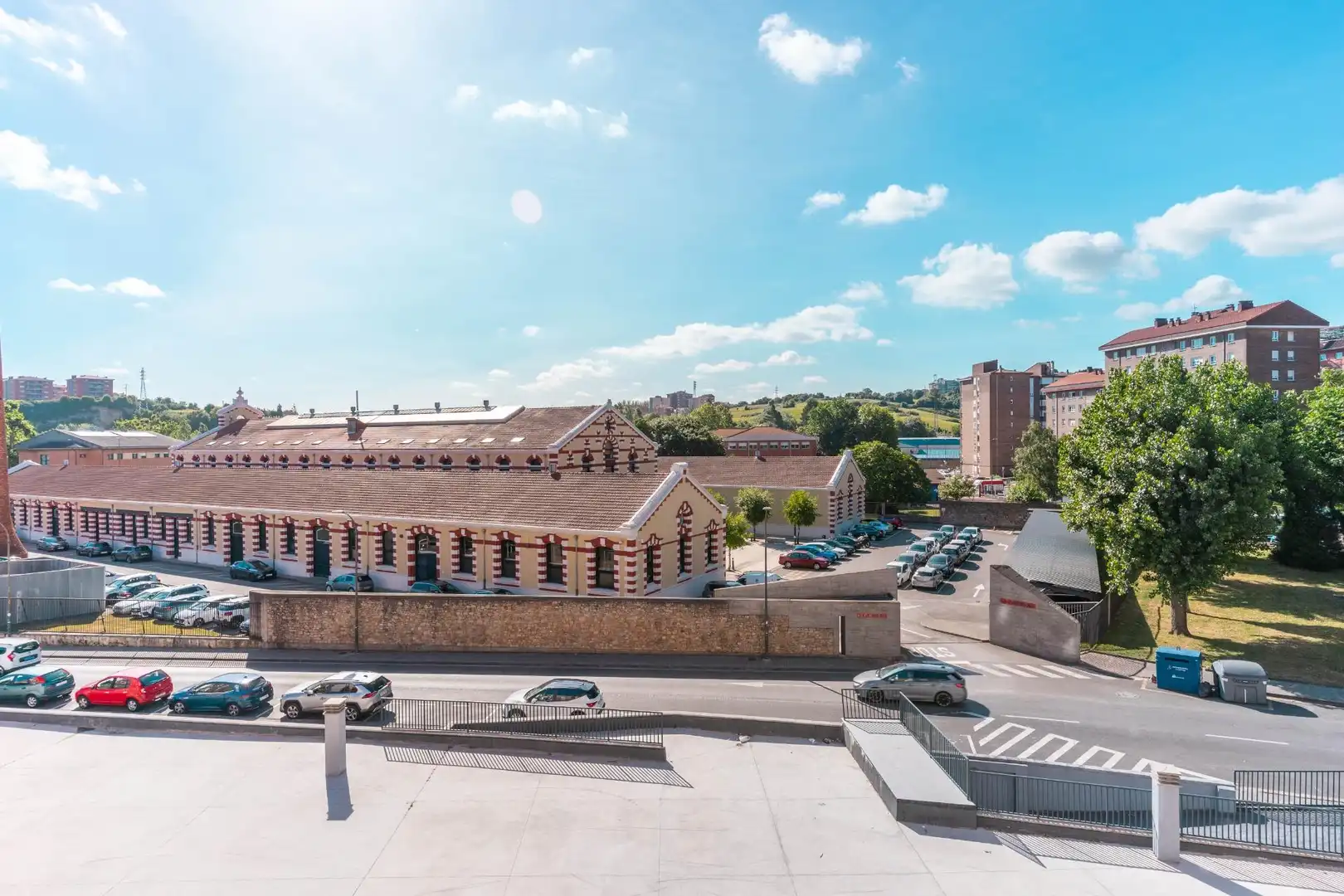 Vista exterior de Piso en venta en Avilés con Calefacción