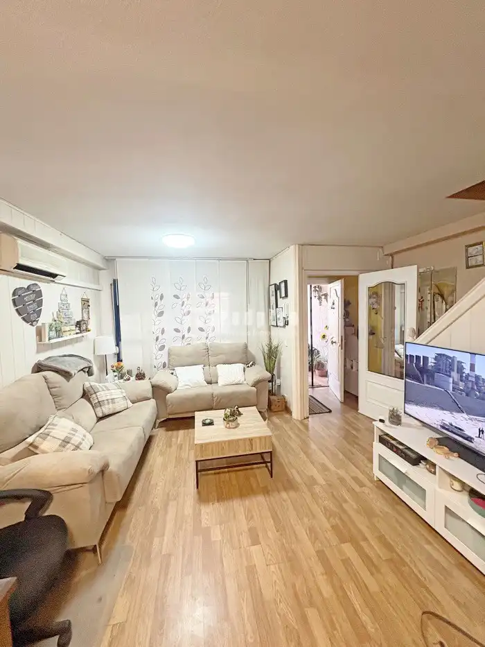Living room of Houses for sale in Madrid  with Air Conditioner and Heating