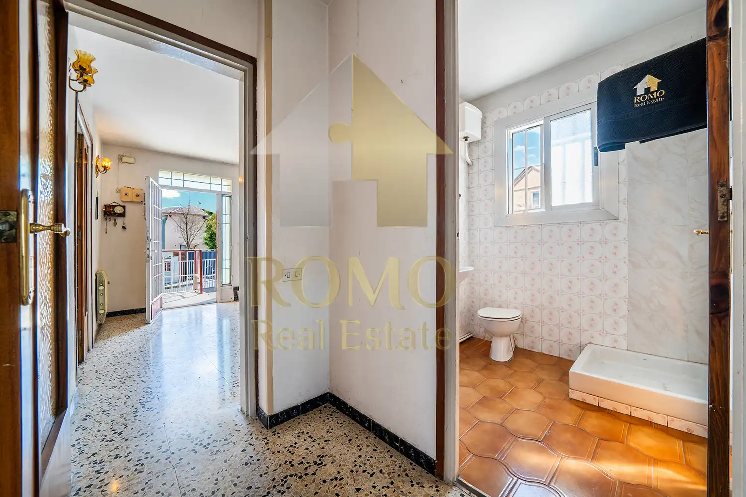 Bedroom of Houses for sale in Santa Perpètua de Mogoda  with Terrace, Storage room and Balcony