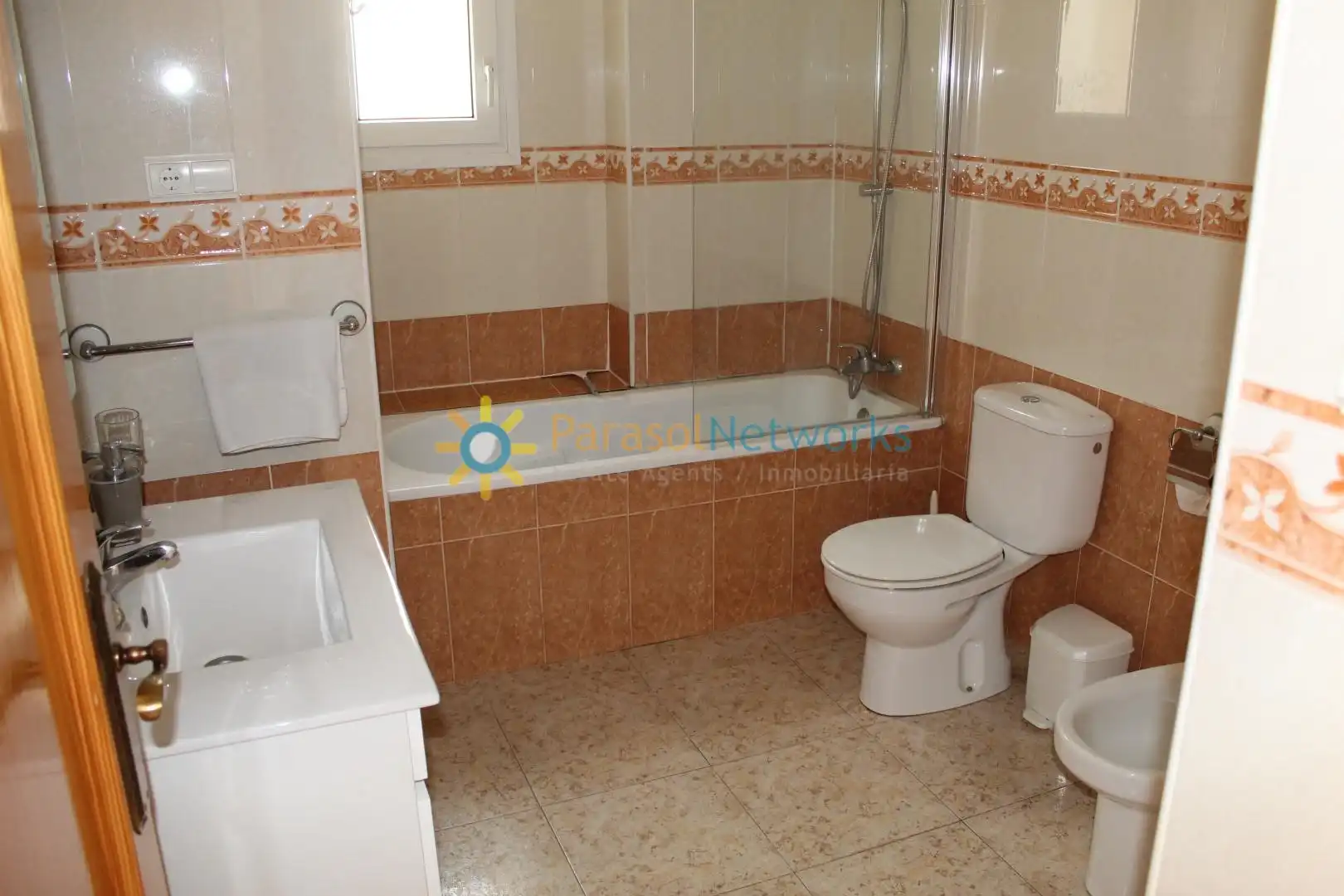 Baño de Apartamento de alquiler en Dénia con Terraza, Amueblado y Balcón