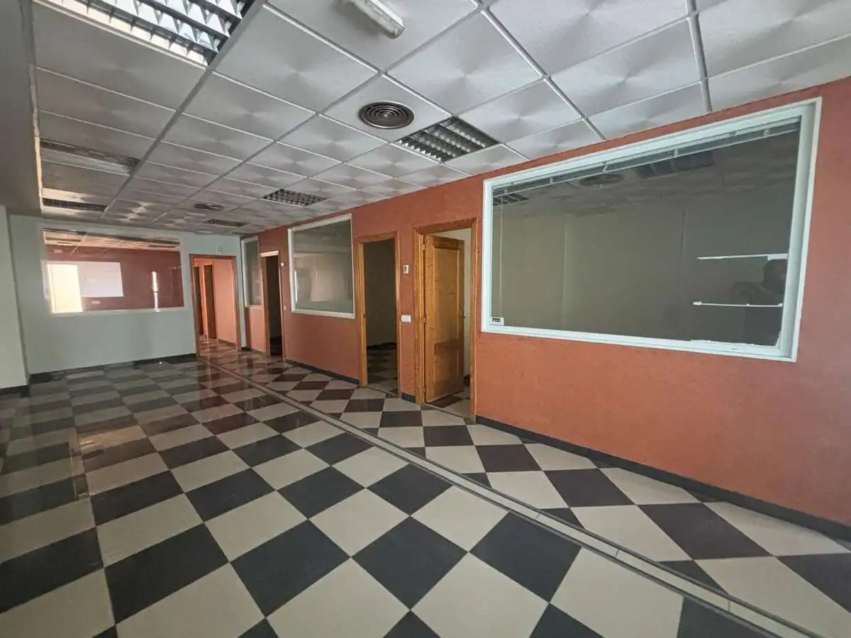 Büro mit Aufzug zum Verkauf in El Parador de las Hortichuelas, imagen 2