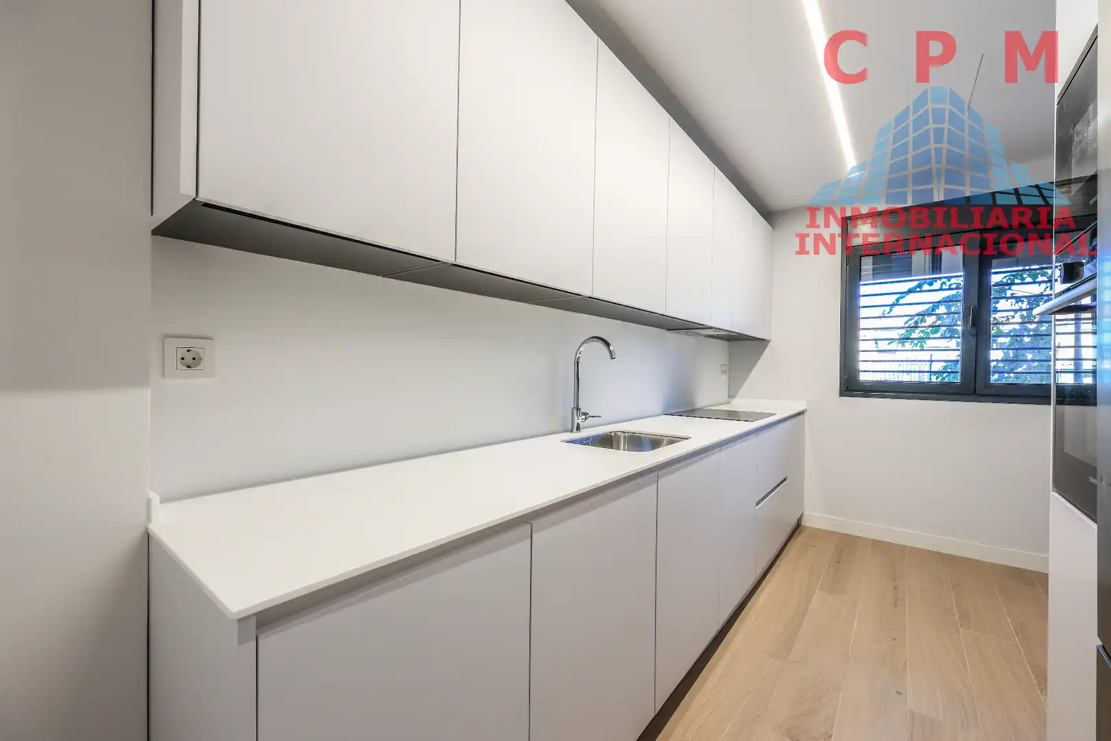 Kitchen of Flat for rent in Pozuelo de Alarcón  with Air Conditioner, Heating and Parquet flooring
