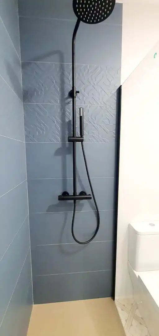 Badezimmer von Erdgeschoss zum Verkauf in Tapia de Casariego mit Heizung