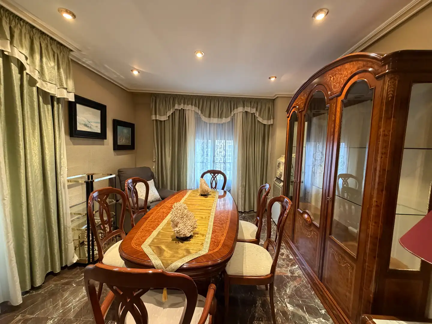 Comedor de Casa o chalet en venta en Úbeda con Calefacción, Terraza y Trastero