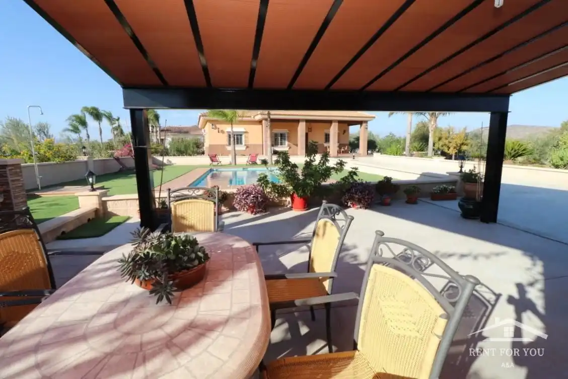 Terrassa de Casa o xalet de lloguer en Alhaurín El Grande amb Aire condicionat, Jardí privat i Terrassa