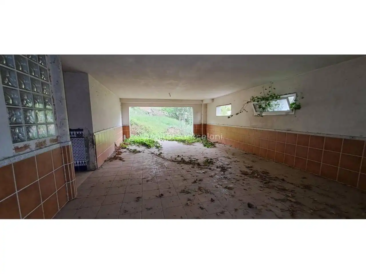 Casa con jardín en venta en Calle Baix Ebre 9, imagen 7