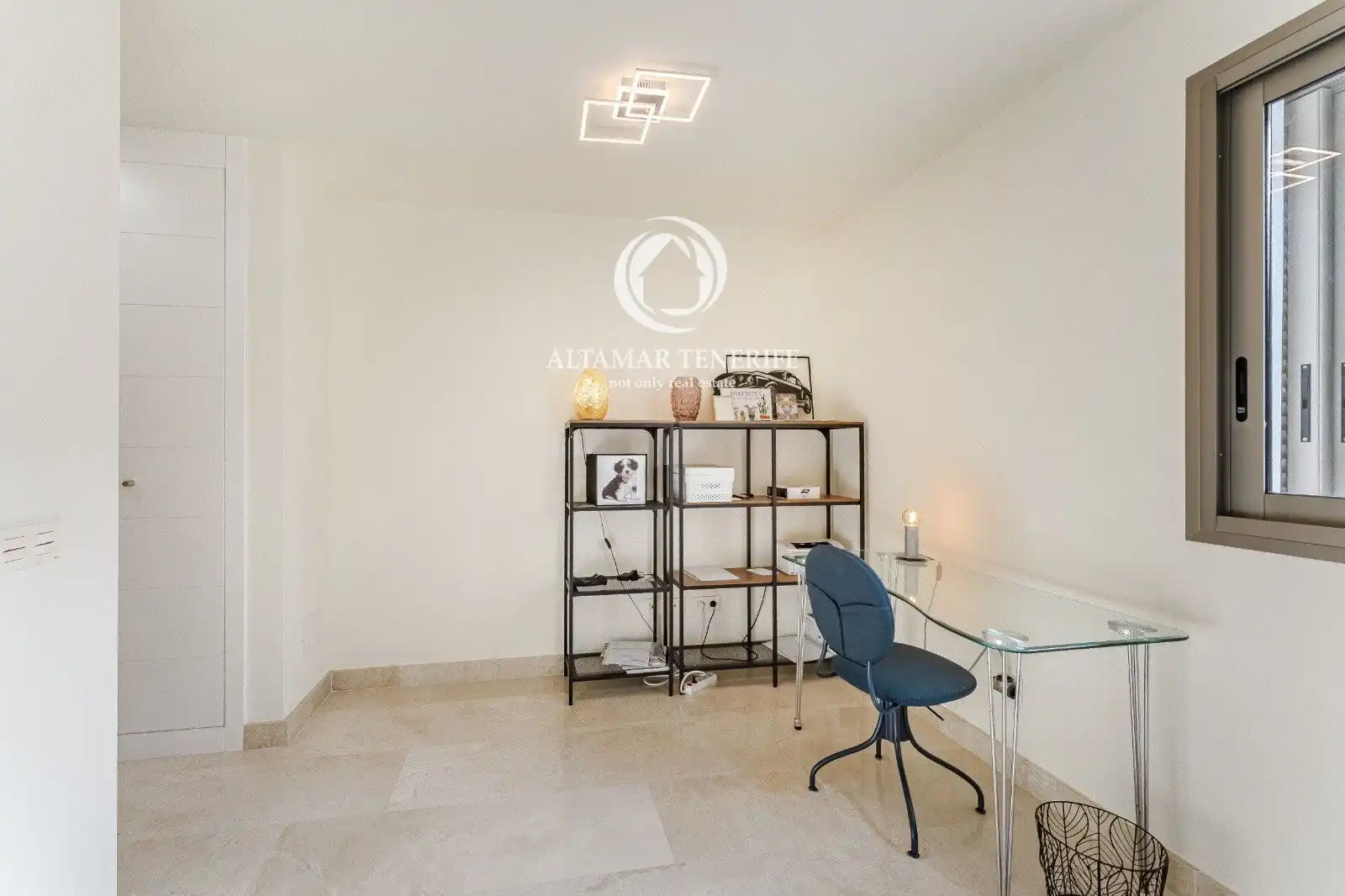 Apartamento con piscina en venta en de los Acantilados, imagen 18