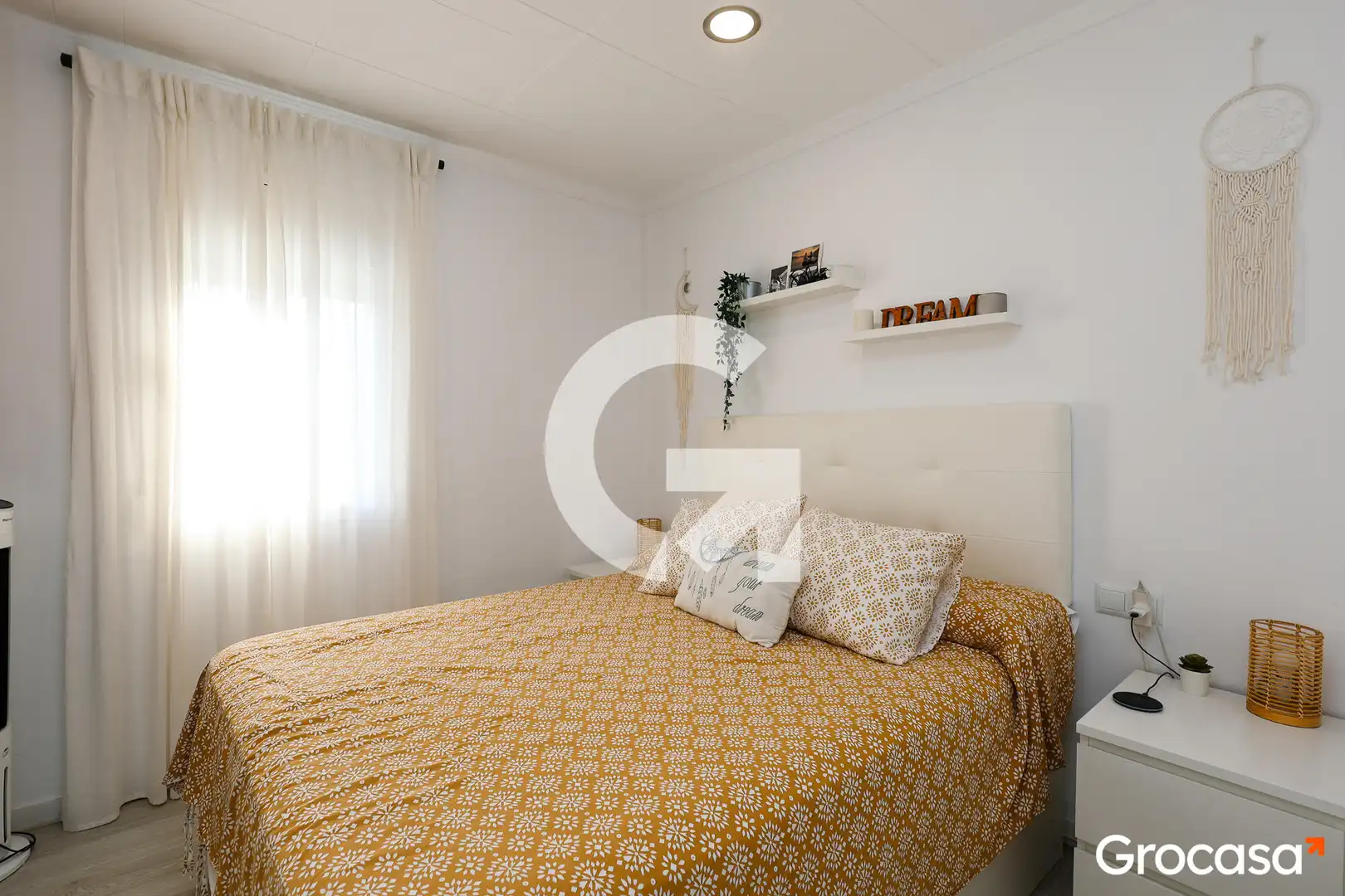 Bedroom of Flat for sale in Castelldefels  with Air Conditioner, Balcony and Community pool