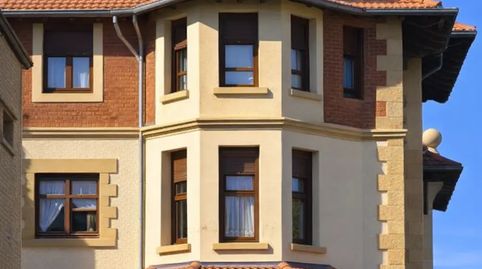 Agencia única. Algorta Trinitarios.Amplia vivienda con encanto en estupenda zona, a poca distancia de centro