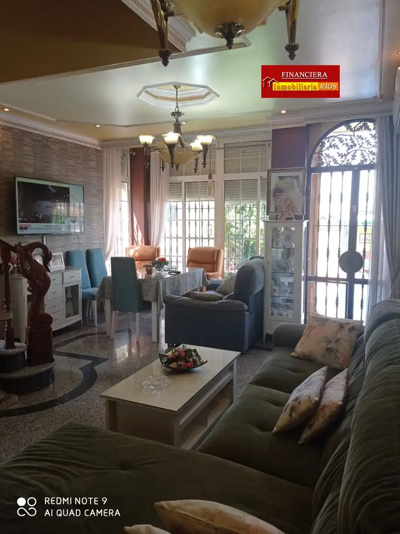 Chalet con piscina en venta en Nueva Alcalá, imagen 6