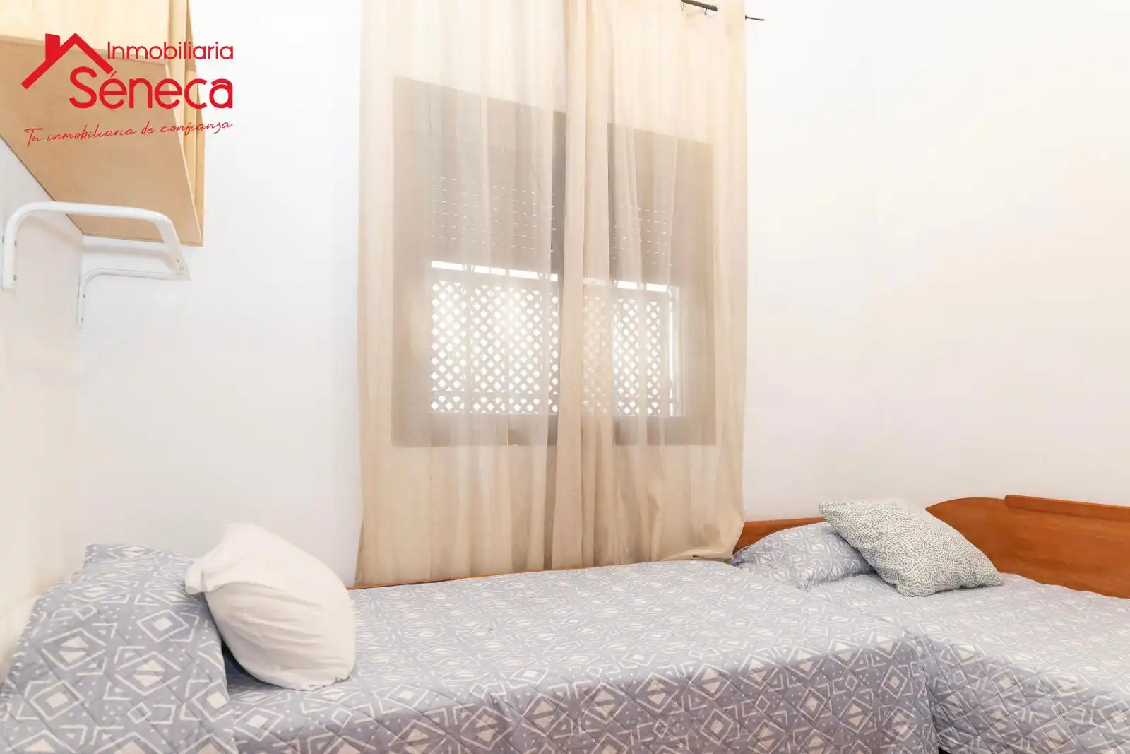 Schlafzimmer von Wohnung zum Verkauf in Córdoba mit Klimaanlage, Heizung und Terrasse