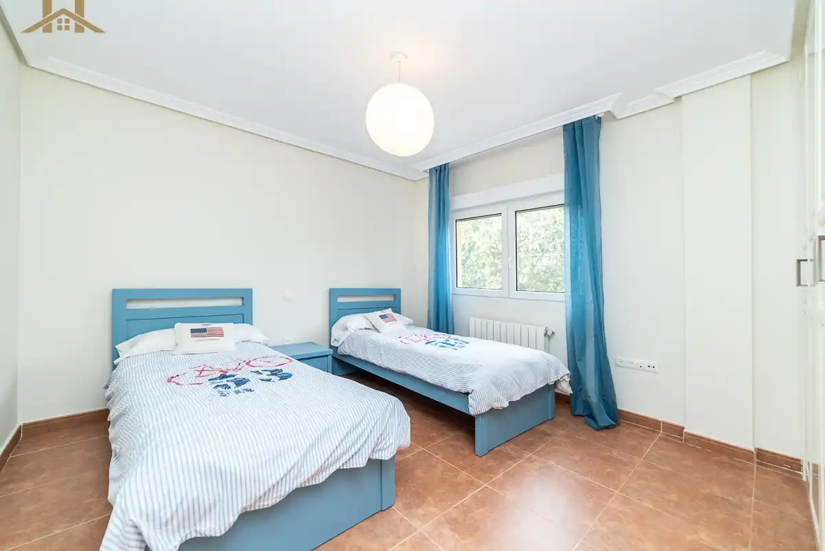 Habitación de Casa o chalet en venta en Valdemorillo con Calefacción, Jardín privado y Terraza