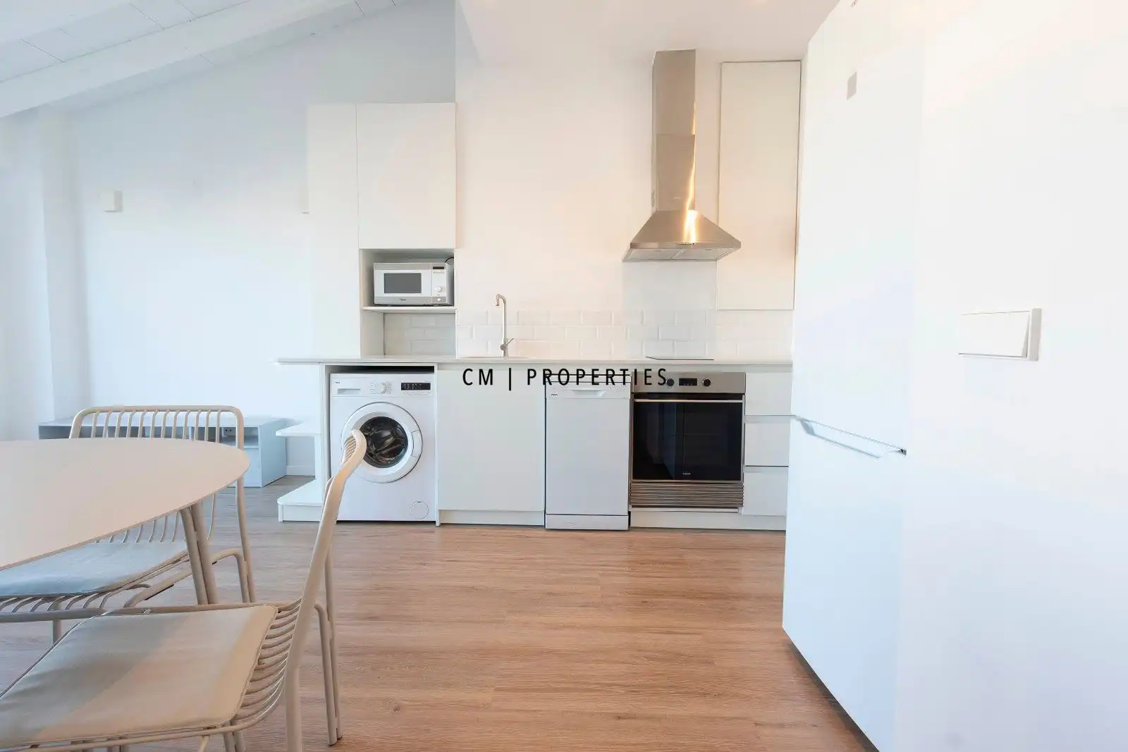 Penthouse with terrace to rent in Roger de Lauria, imagen 8