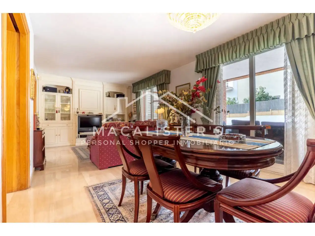 Dining room of Houses for sale in El Masnou  with Heating, Private garden and Terrace