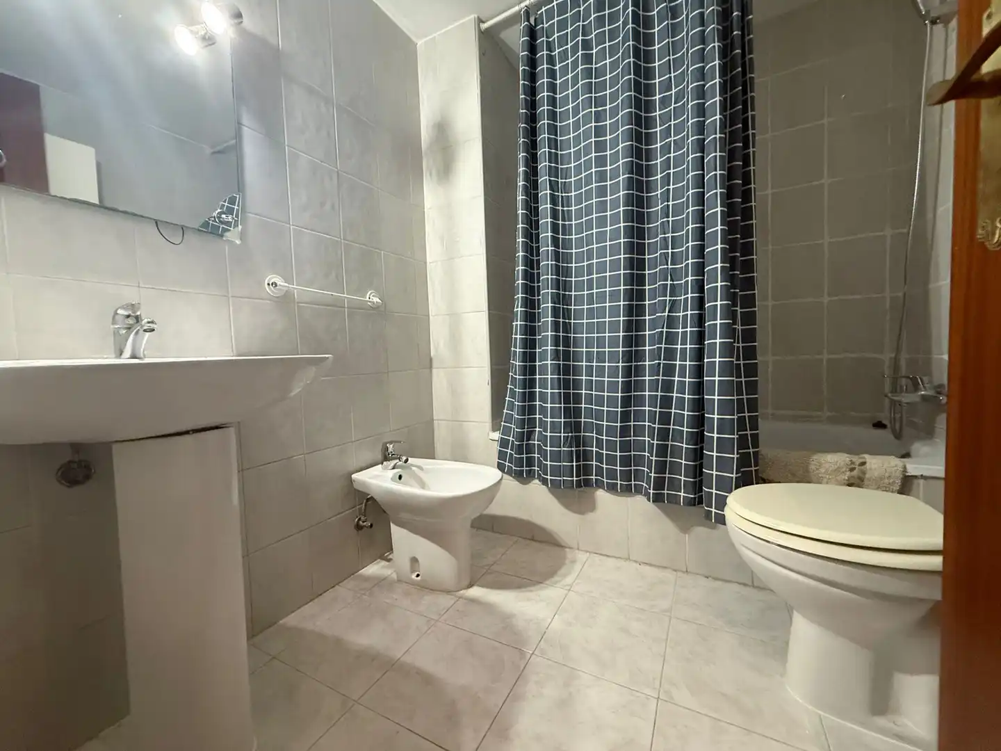 Badezimmer von Wohnung zum Verkauf in Paterna mit Terrasse und Ofen