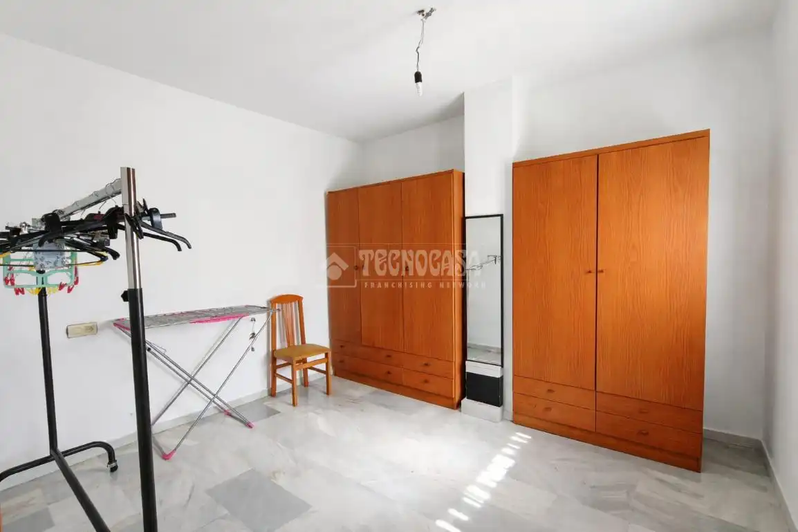 Schlafzimmer von Einfamilien-Reihenhaus zum Verkauf in Armilla mit Klimaanlage