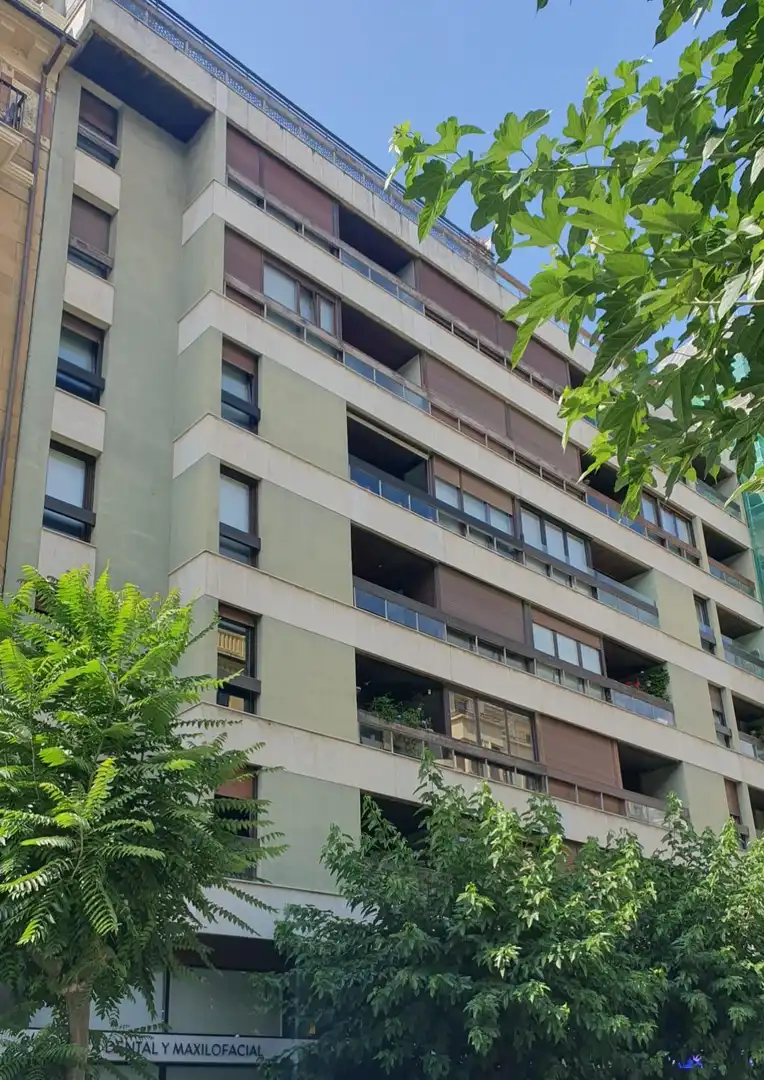 Vista exterior de Piso en venta en Donostia - San Sebastián  con Calefacción y Balcón