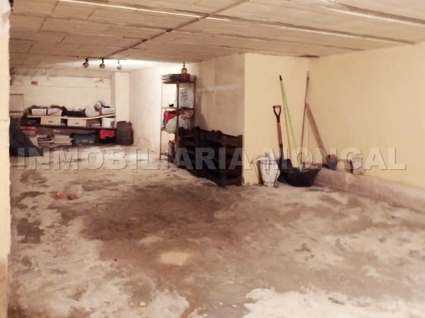 Casa adosada en venta en Carrer de Miquel, Marianao