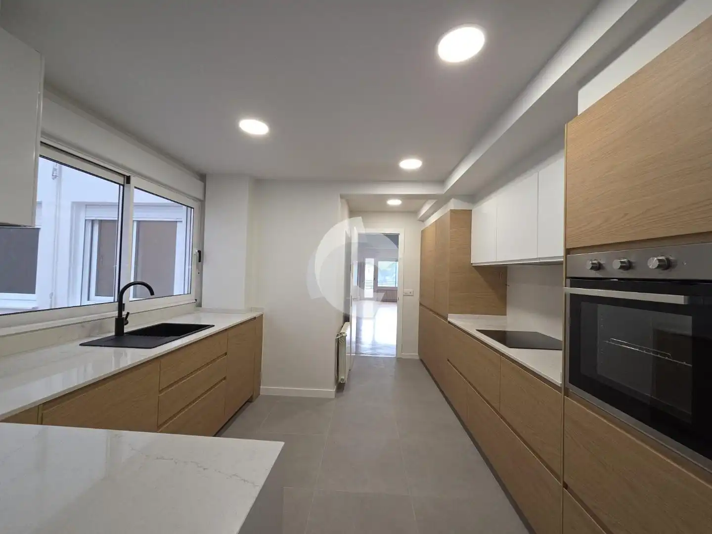 Kitchen of Flat for sale in Vigo   with Heating and Balcony