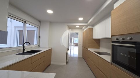 Foto 2 de Piso en venta en Plaza España - Corte Inglés, Vigo