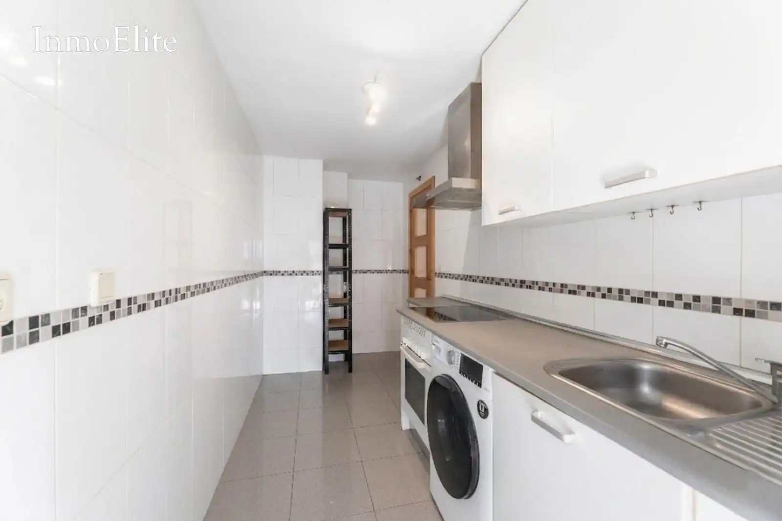 Cocina de Piso en venta en Madrid con Calefacción, Trastero y Horno