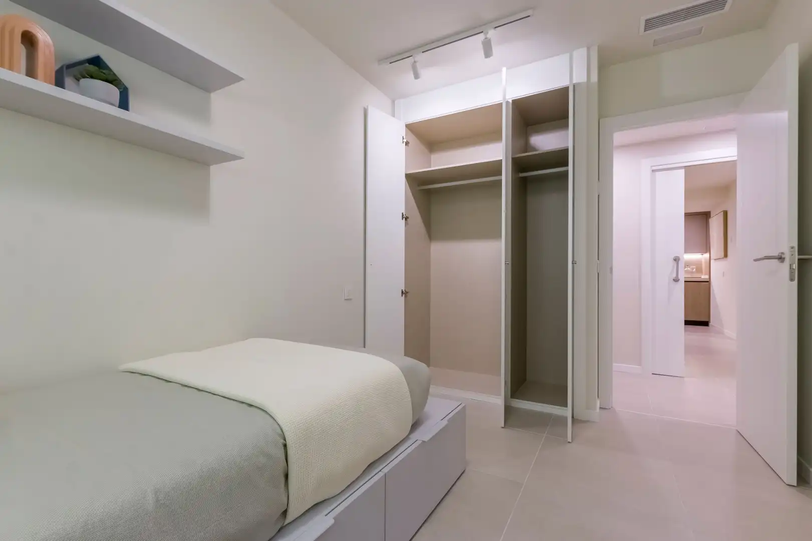Planta baja en venta en Calle Virgen de Loreto, Colonia-Bripac