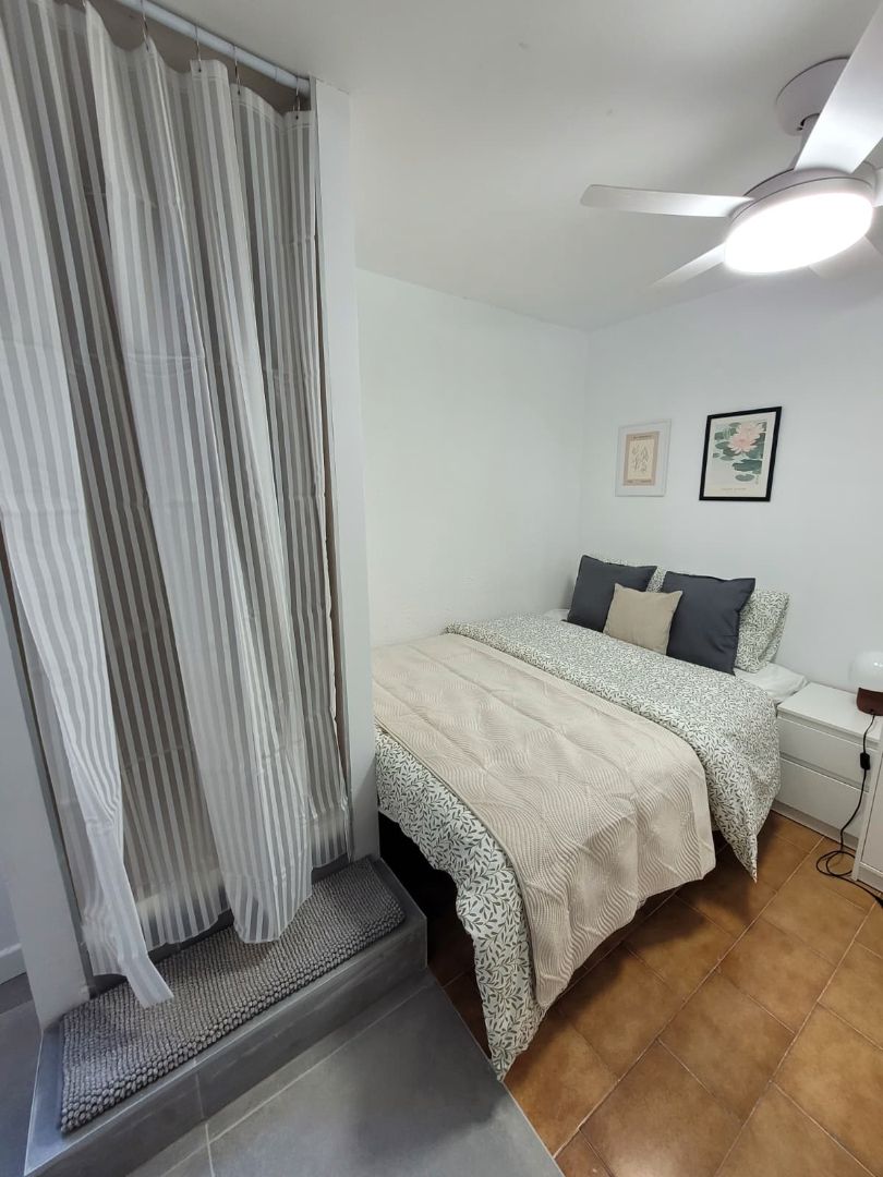 Dormitori de Pis de lloguer en Torrent amb Moblat, Forn i Rentadora