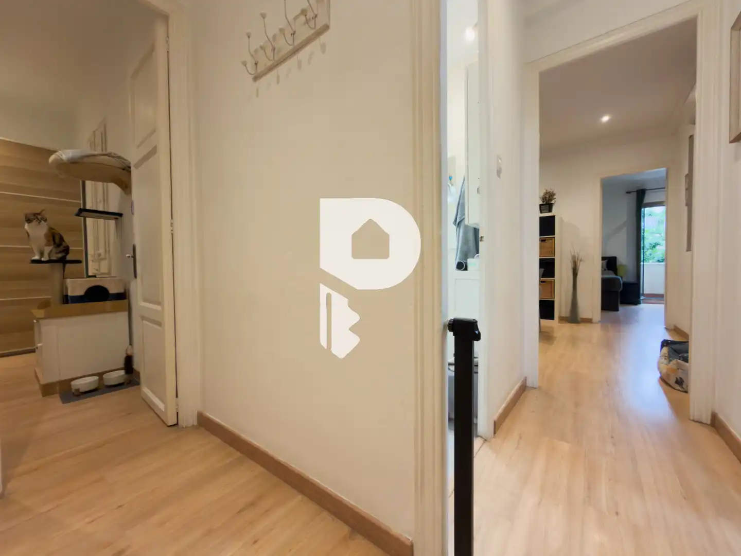 Flat for sale in Barcelona  with Air Conditioner, Heating and Parquet flooring