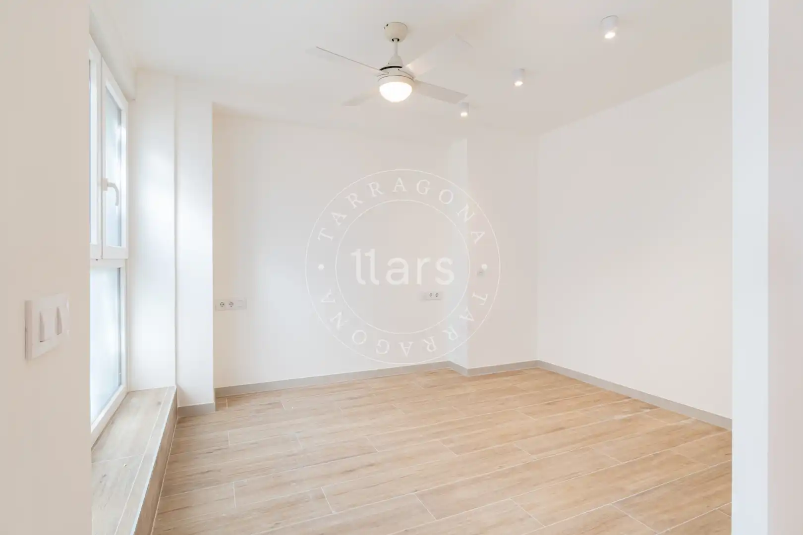Ground floor with lift for sale in Carrer de Sant Antoni Maria Claret, imagen 7