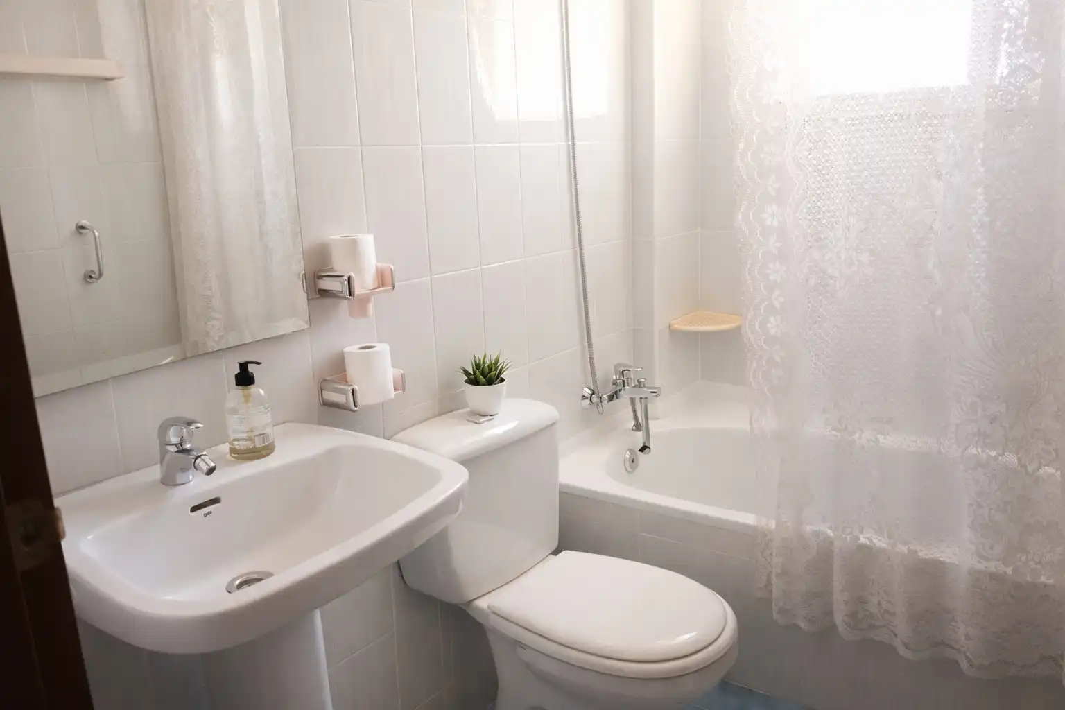 Badezimmer von Dachboden zum Verkauf in Málaga mit Klimaanlage, Privatgarten und Terrasse