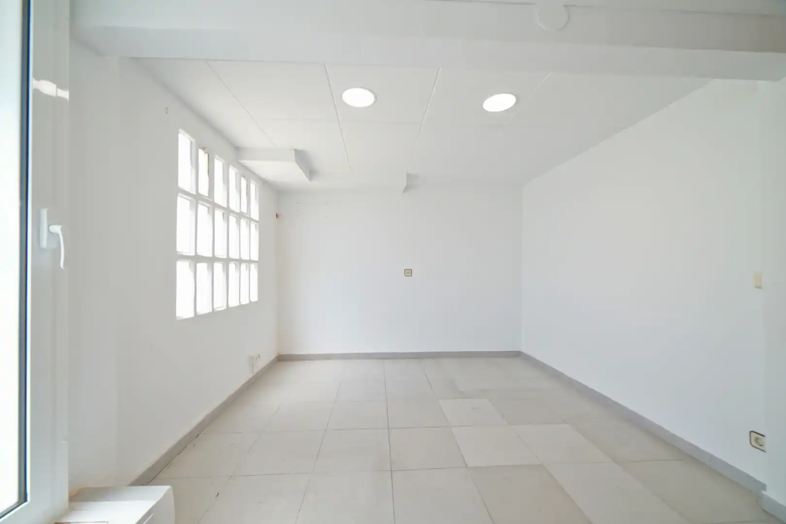 Gewerbefläche zur Miete in Centre, imagen 14