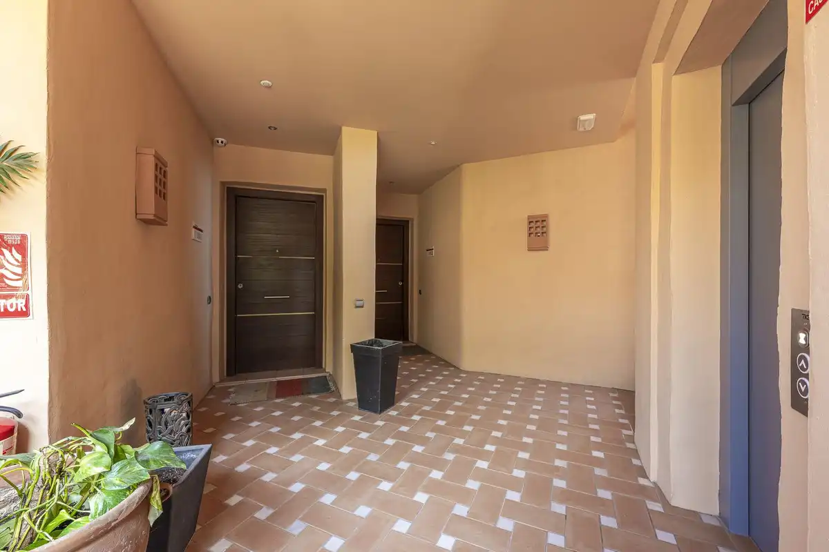 Piso con ascensor en venta en Milla de Oro, imagen 34