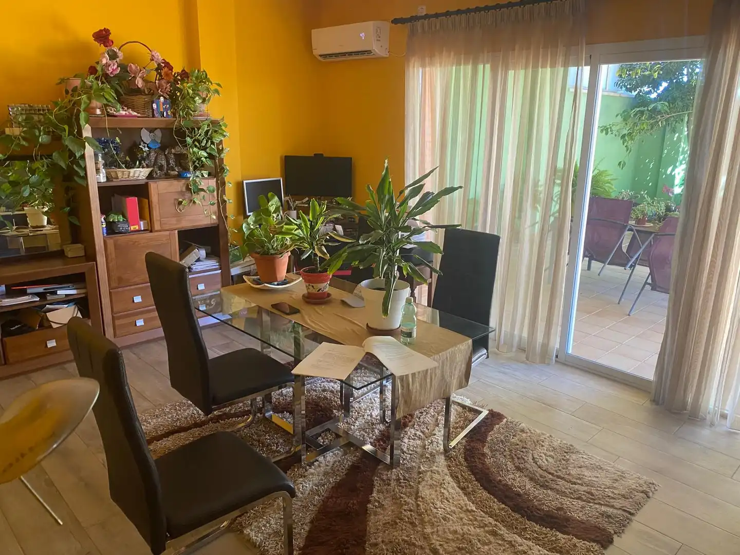 Sala d'estar de Casa o xalet en venda en Poblete amb Aire condicionat, Calefacció i Terrassa