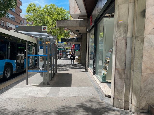 Exterior view of Premises for sale in  Madrid Capital