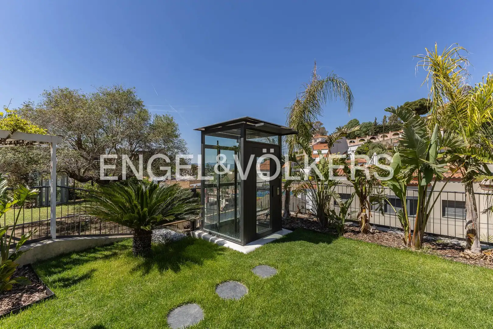 Casa o xalet en venda en Esplugues de Llobregat amb Aire condicionat, Calefacció i Jardí privat